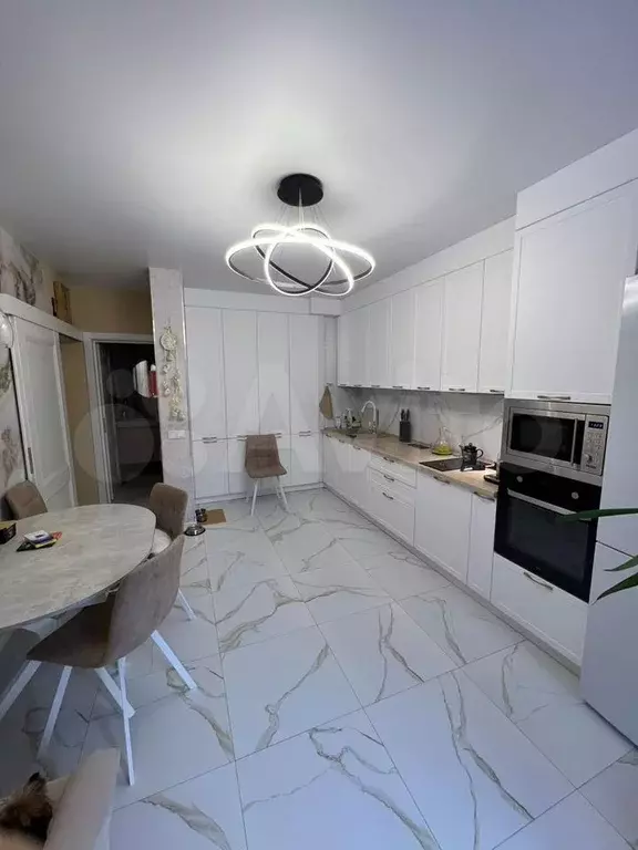 2-к. квартира, 65 м, 2/4 эт. - Фото 0