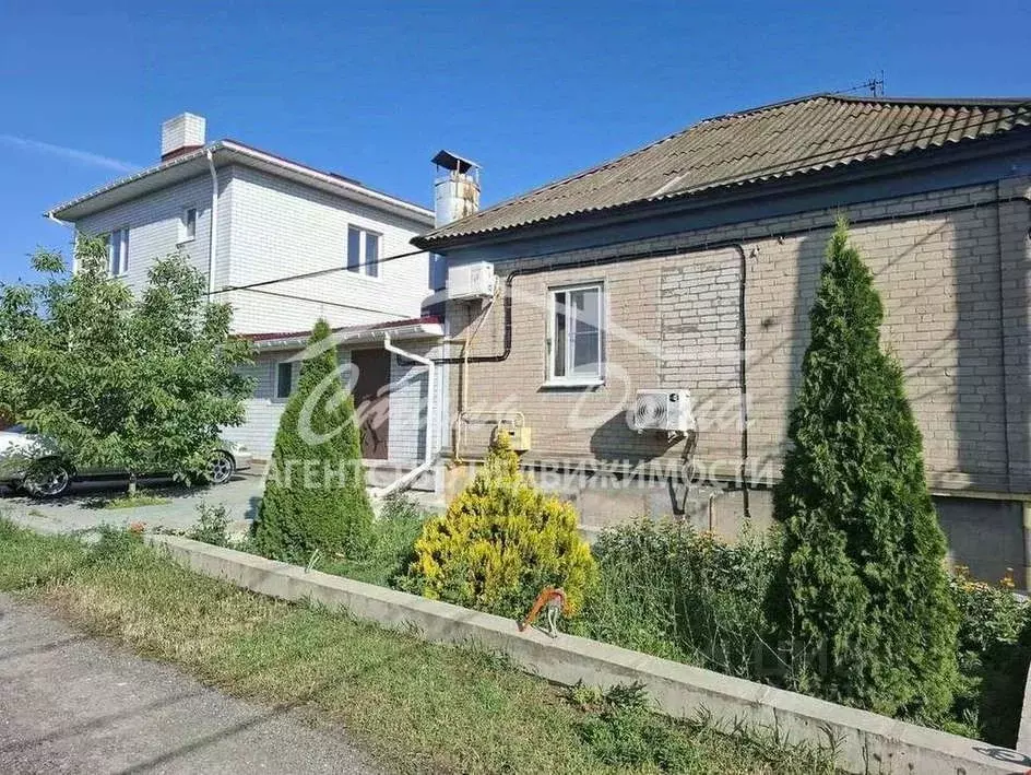 Дом в Волгоградская область, Волгоград Кирпичная ул. (320 м) - Фото 2