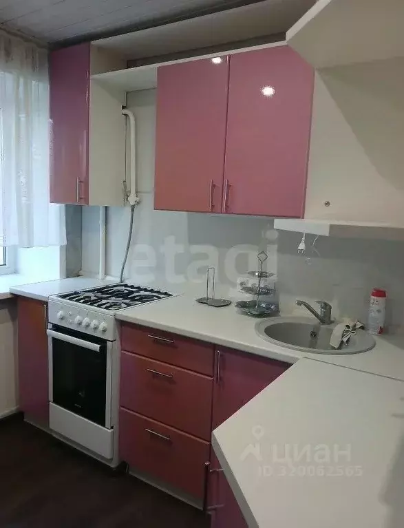 2-к кв. Владимирская область, Владимир ул. Кирова, 12 (40.0 м) - Фото 0