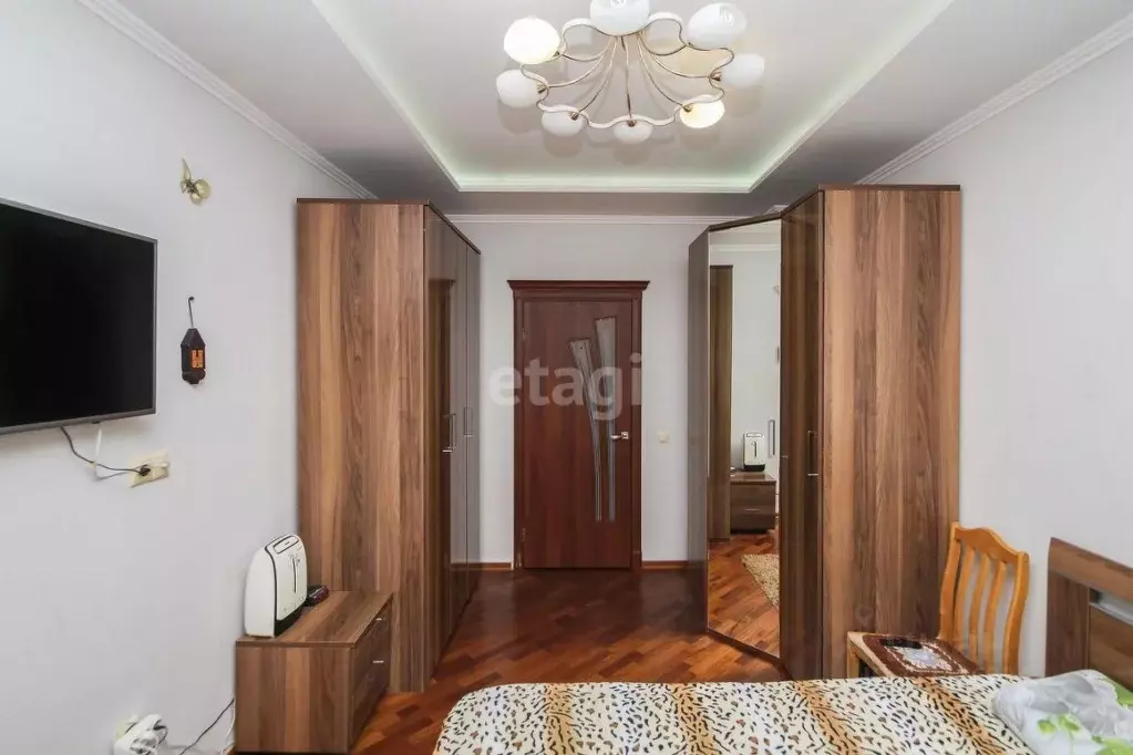 2-к кв. Тюменская область, Тюмень ул. Газовиков, 45 (65.0 м) - Фото 1