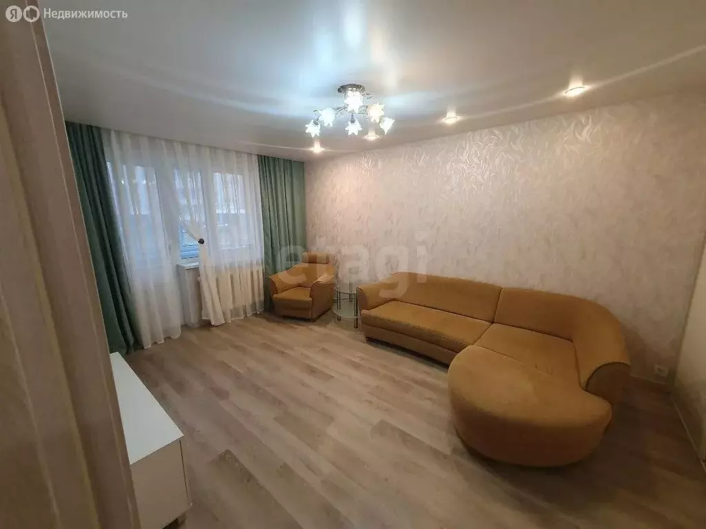 2-комнатная квартира: Воротынск, посёлок Воротынск, улица 50 лет ... - Фото 1