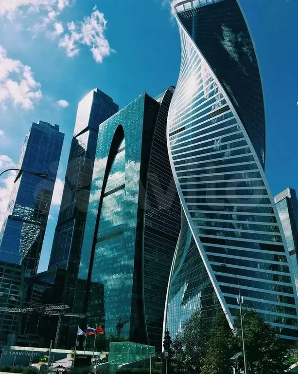 Стрит Ритейл 42.3 м - на активном Трафике - Фото 1