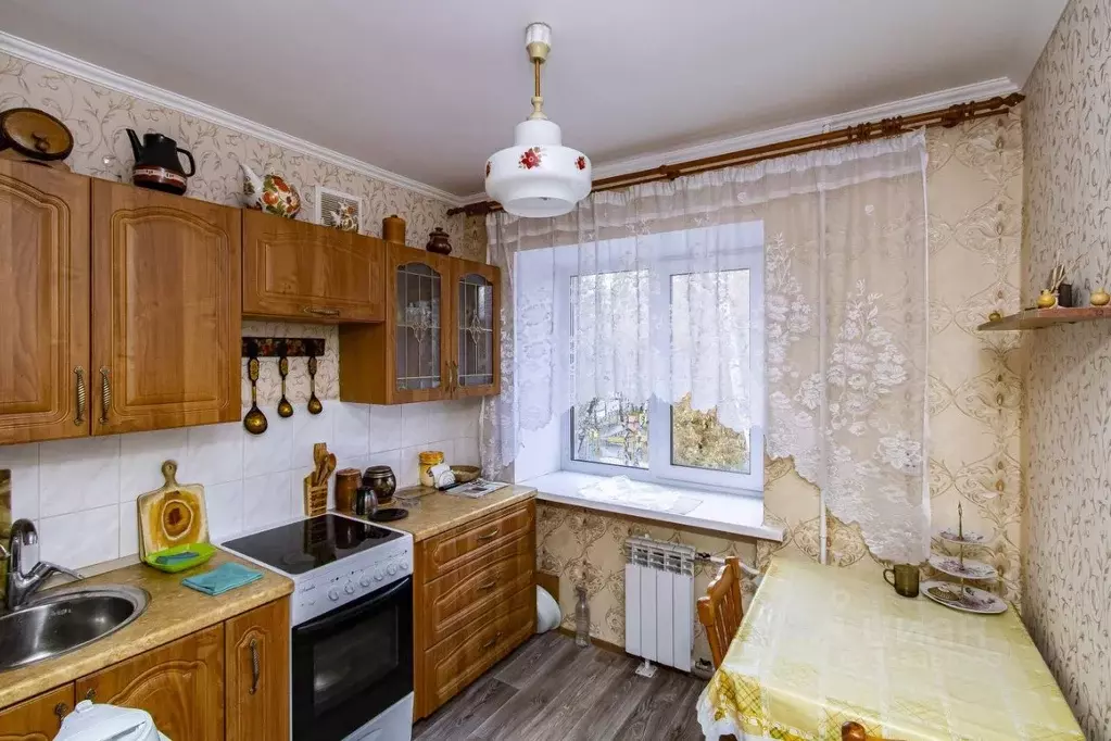 2-к кв. Тюменская область, Тюмень ул. Хохрякова, 80 (45.0 м) - Фото 1