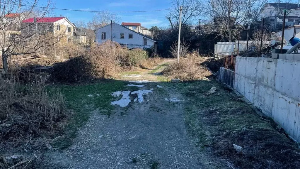 Участок в Севастополь ул. Горпищенко, 151А (5.0 сот.) - Фото 2