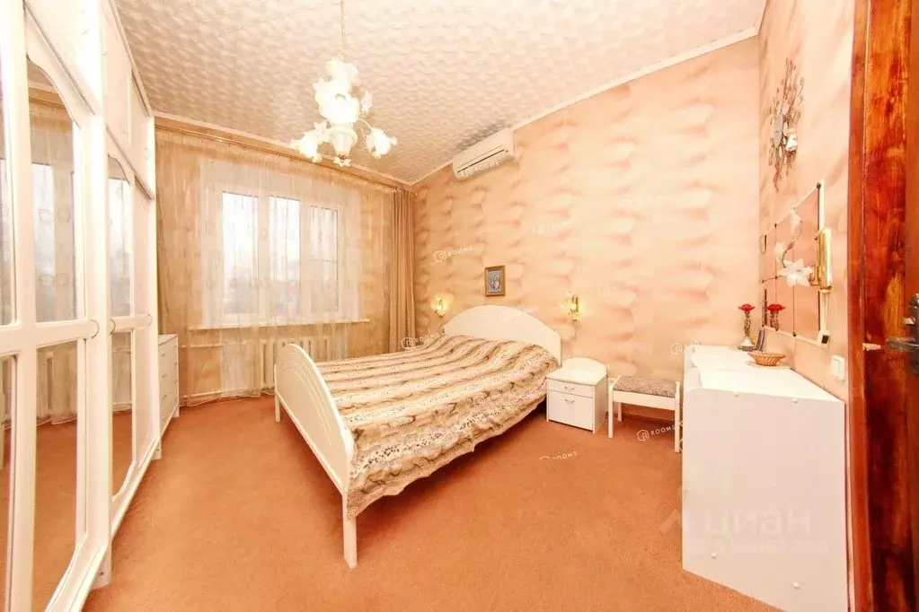 4-к кв. Тульская область, Тула ул. Смидович, 6 (73.5 м) - Фото 0