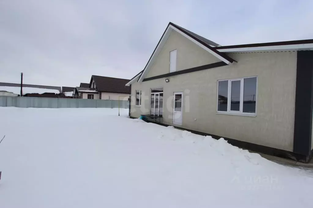 Дом в Самарская область, Кинель Хвойная ул., 38 (120 м) - Фото 1