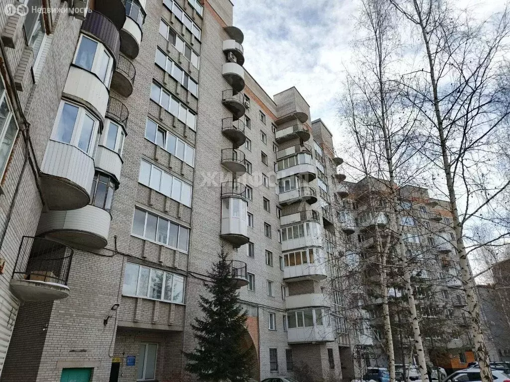 3-комнатная квартира: Абакан, улица Торосова, 17 (106 м) - Фото 0