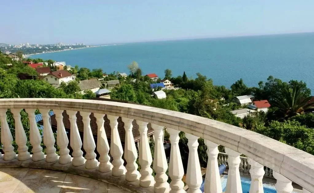 Дом в Краснодарский край, Сочи Ландышевая ул. (340 м) - Фото 1