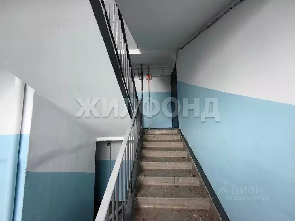 3-к кв. Алтайский край, Барнаул ул. Гущина, 77 (65.1 м) - Фото 1