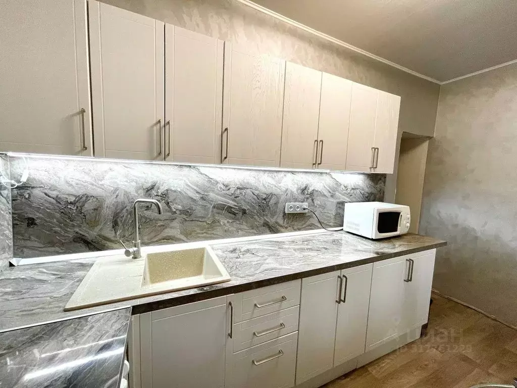 3-к кв. Кировская область, Киров ул. Правды, 3 (65.0 м) - Фото 1