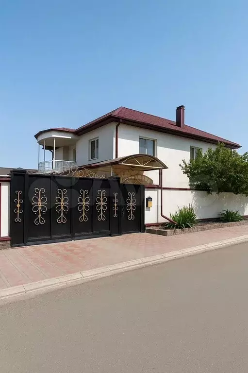 Дом 200 м на участке 6 сот. - Фото 0