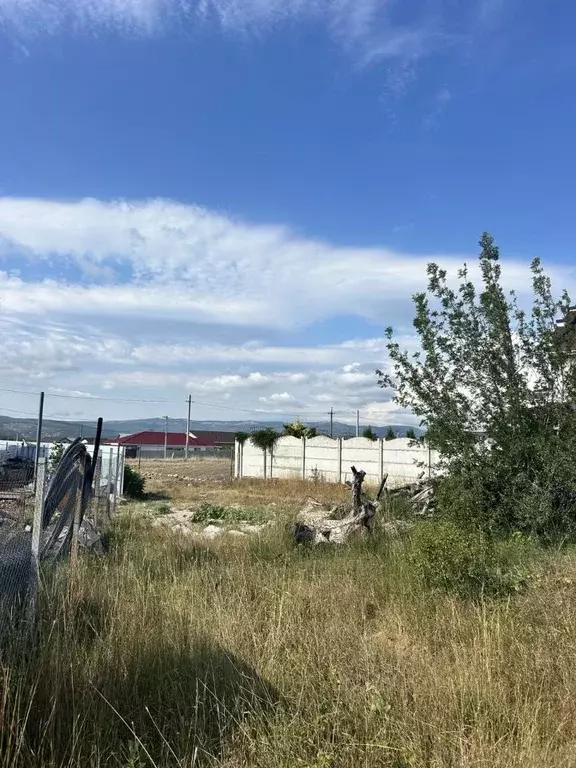 Участок в Севастополь с. Павловка,  (5.3 сот.) - Фото 1