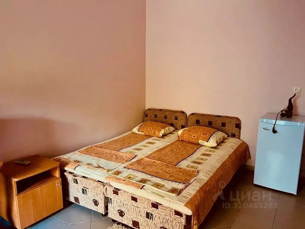 Комната Крым, Алушта муниципальный округ, с. Солнечногорское ул. ... - Фото 2