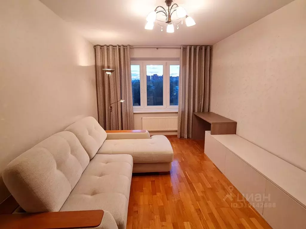2-к кв. Санкт-Петербург ул. Подвойского, 26к2 (64.0 м) - Фото 0