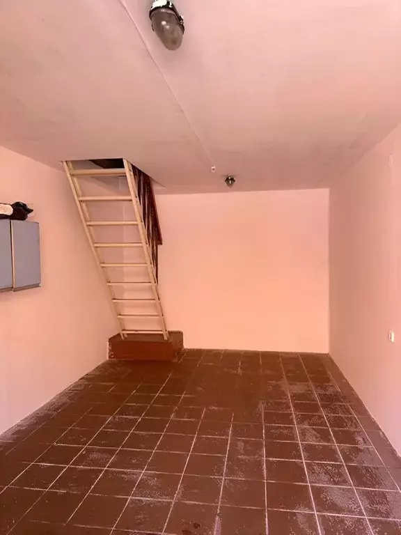 Гараж в Краснодарский край, Краснодар Рашпилевская ул., 142 (30 м) - Фото 1