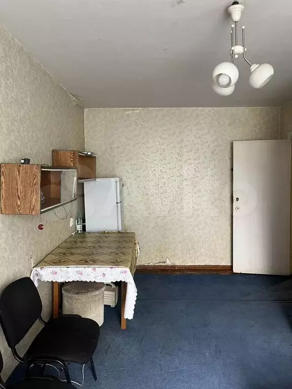 Комната 27,5 м в 3-к., 3/5 эт. - Фото 1