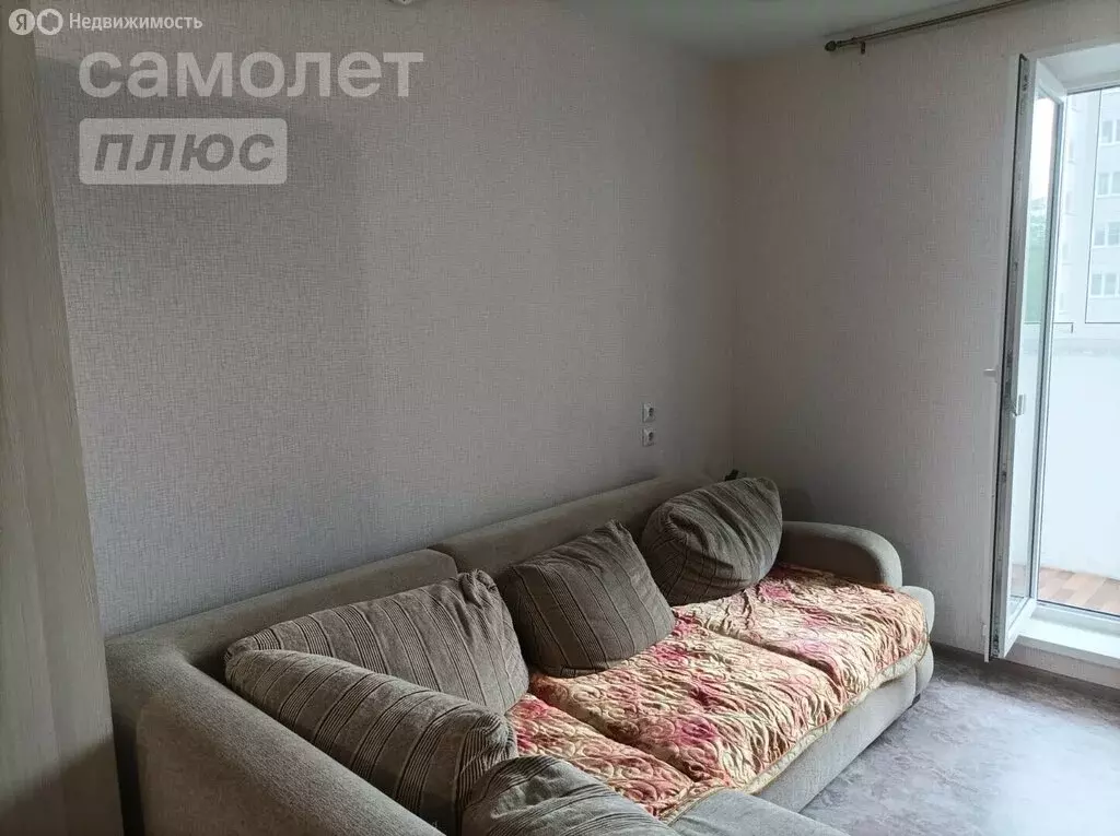 Квартира-студия: Челябинск, улица Бейвеля, 61 (40 м) - Фото 1