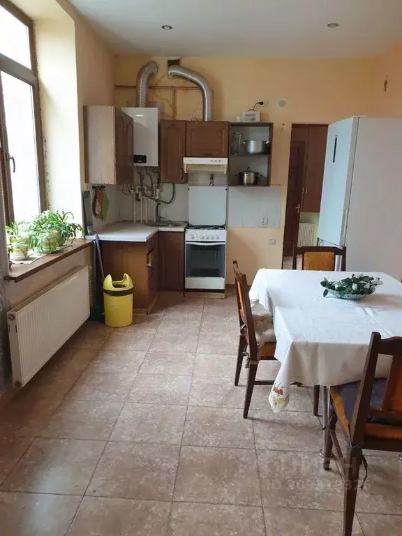 Дом в Крым, Симферополь ул. Красная (280 м) - Фото 1