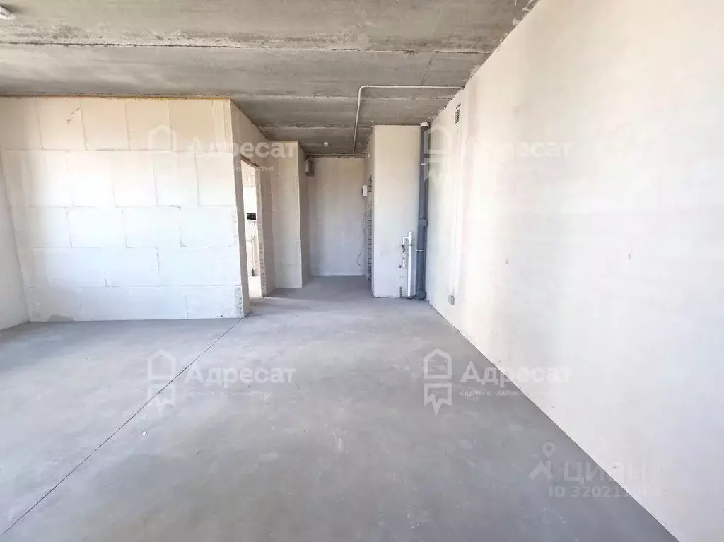 2-к кв. Волгоградская область, Волгоград ул. Тракторостроителей, 21/1 ... - Фото 1