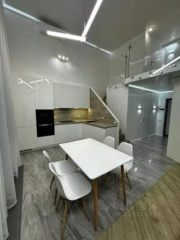 2-к кв. Москва Красногвардейский бул., 15С2 (100.0 м) - Фото 2