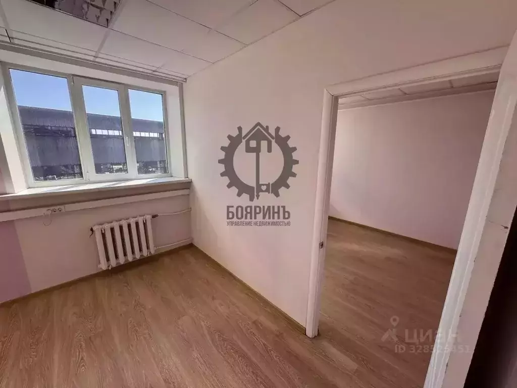 Офис в Свердловская область, Екатеринбург ул. Новинская, 1 (100 м) - Фото 2