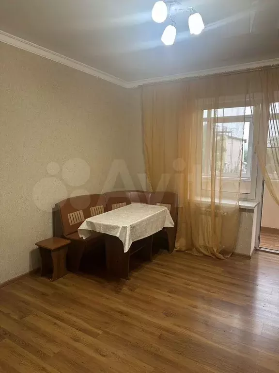 1-к. квартира, 50 м, 2/10 эт. - Фото 1
