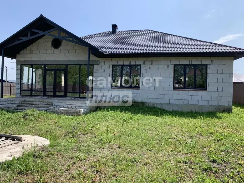 Дом в Липецкая область, с. Доброе ул. А.С. Дворниковой, 48 (166 м) - Фото 2