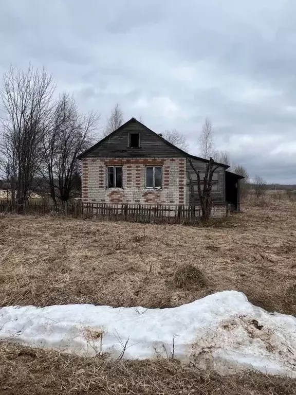 Дом в Ярославская область, Даниловский муниципальный округ, Середское ... - Фото 0