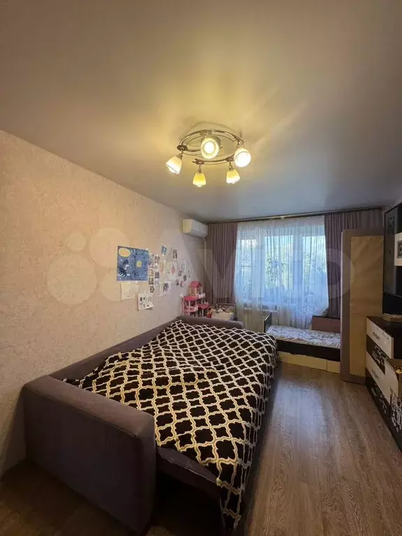1-к. квартира, 27,6 м, 4/4 эт. - Фото 0