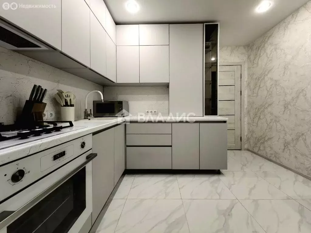 1-комнатная квартира: Смоленск, улица Шевченко, 71В (38 м) - Фото 1