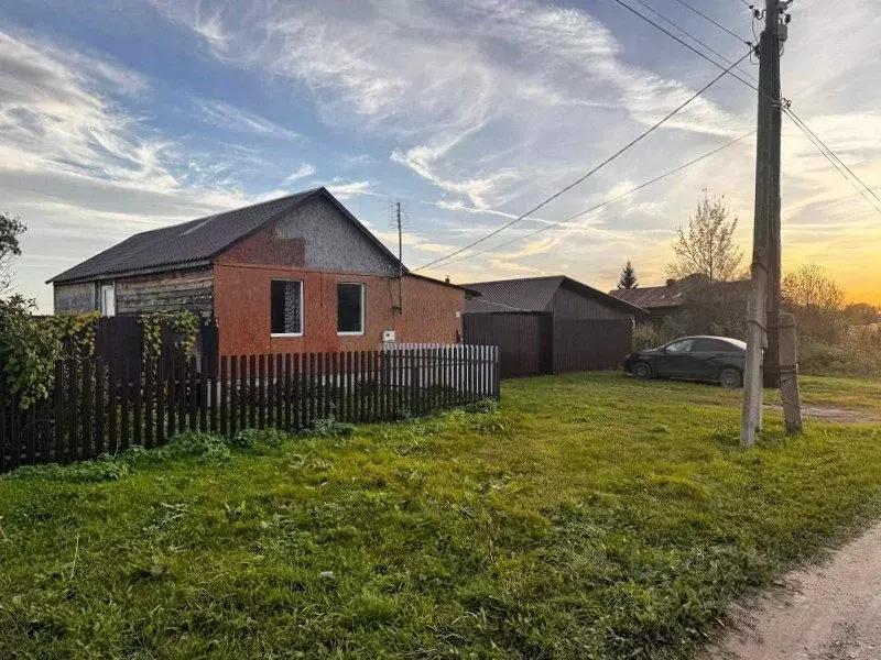 Дом в Челябинская область, Каслинский муниципальный округ, д. Аллаки ... - Фото 0