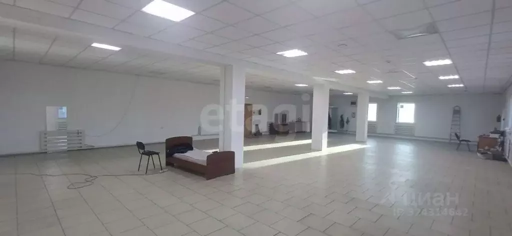 Торговая площадь в Алтай, Майминский район, с. Майма ул. Ленина (450 ... - Фото 1