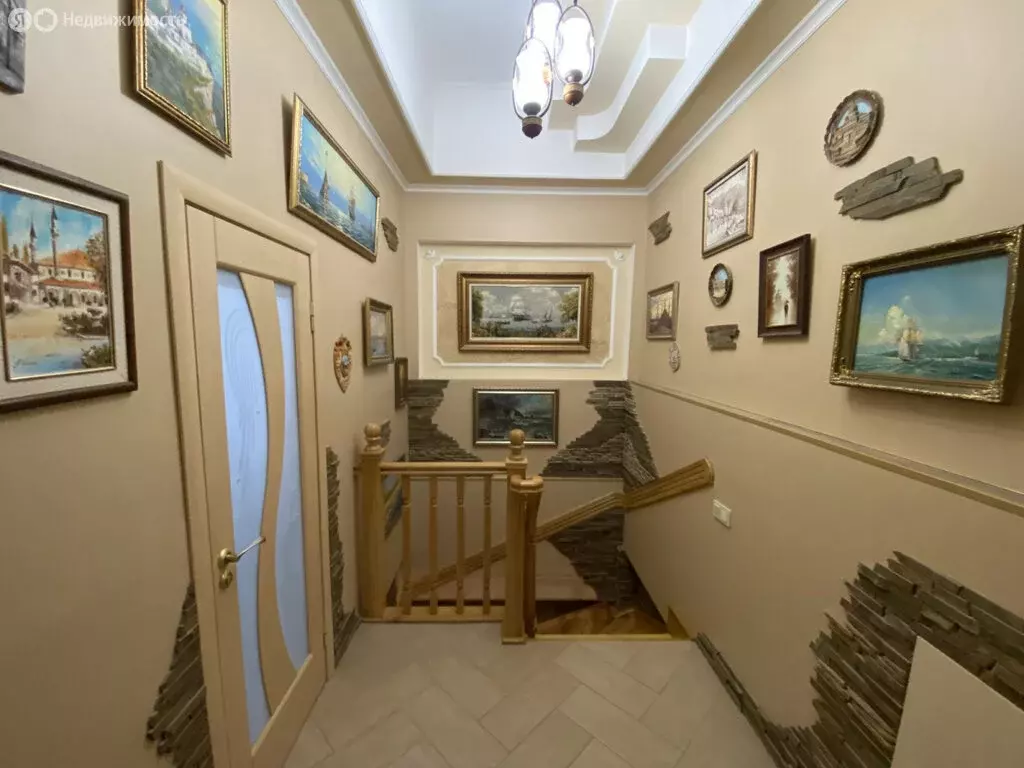 5-комнатная квартира: Евпатория, проспект Ленина, 49 (246 м) - Фото 0
