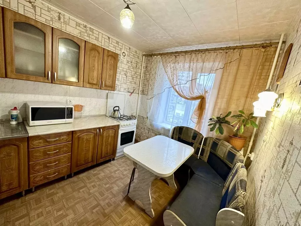 3-к. квартира, 60 м, 3/9 эт. - Фото 0