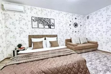 1-к кв. Астраханская область, Астрахань ул. Савушкина, 6к7 (35.0 м) - Фото 0