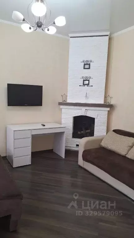 2-к кв. Крым, Евпатория ул. Кирова, 6 (80.0 м) - Фото 1