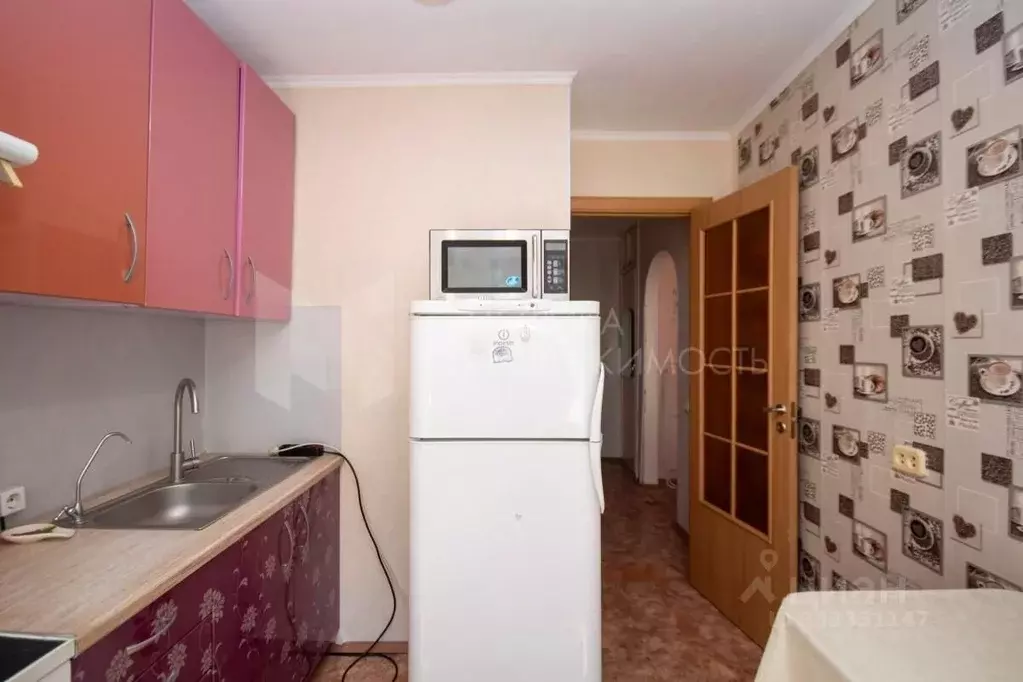1-к кв. Тюменская область, Тюмень ул. Республики, 213 (30.0 м) - Фото 1