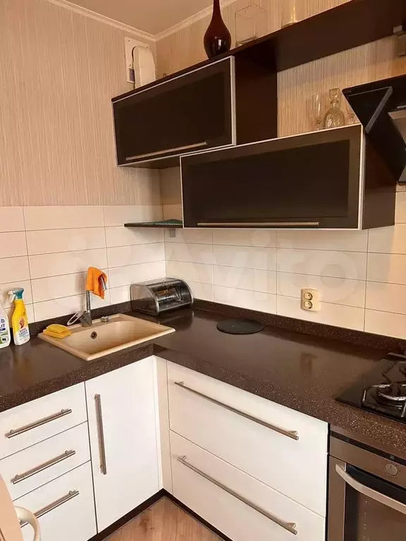 3-к. квартира, 76 м, 4/10 эт. - Фото 0