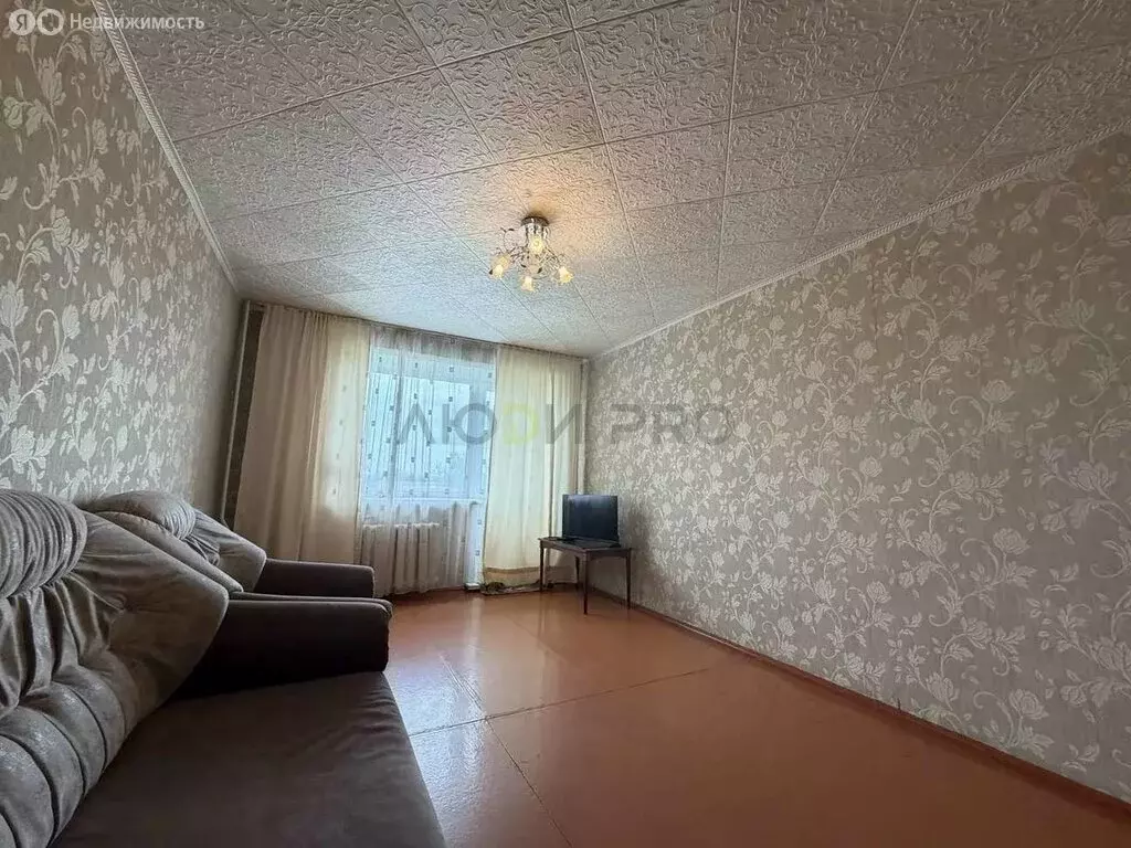 2-комнатная квартира: село Черёмное, Привокзальная улица, 52 (49.7 м) - Фото 2