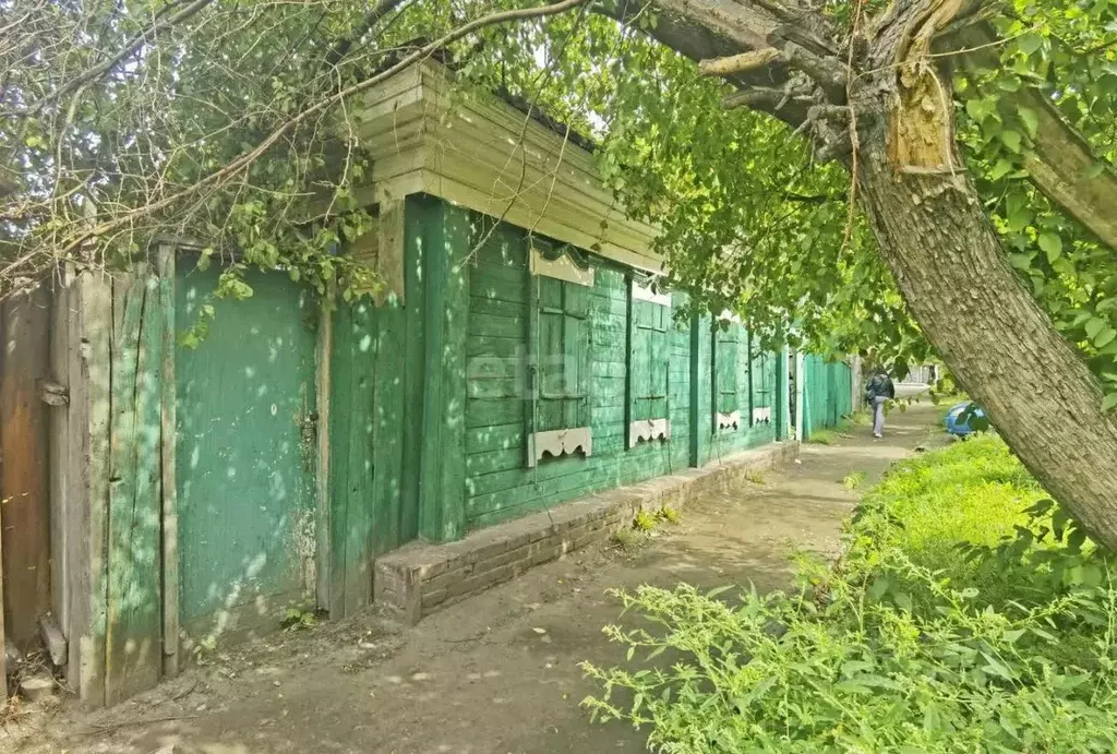 Дом в Омская область, Омск ул. 1-я Северная, 47 (49 м) - Фото 0