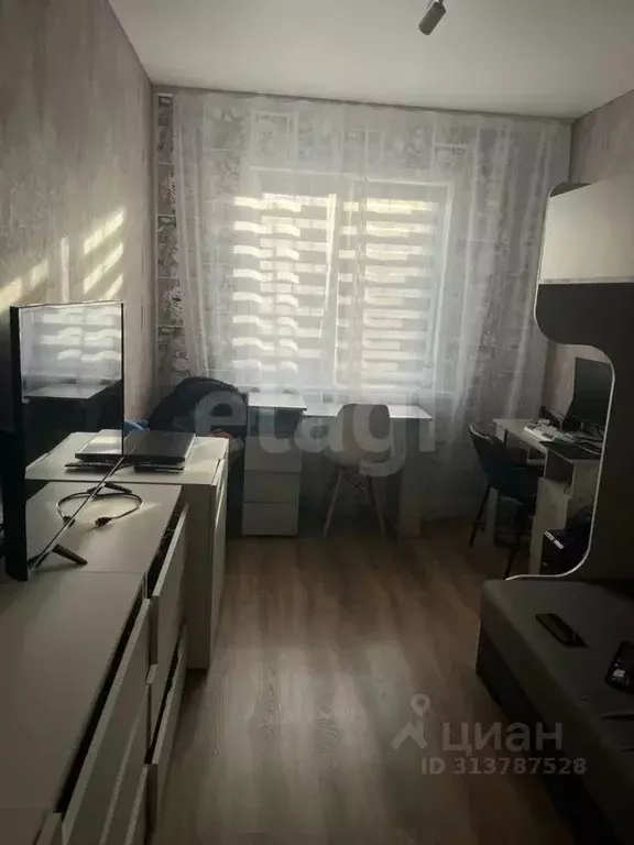 3-к кв. Калужская область, Калуга ул. Кирова, 98 (58.9 м) - Фото 0