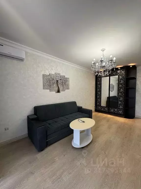 2-к кв. Дагестан, Махачкала ул. Времена Года, 1 (69.0 м) - Фото 1
