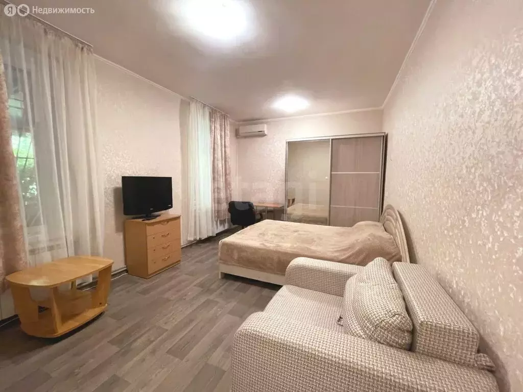 1-комнатная квартира: Ялта, набережная имени В.И. Ленина, 19А (30 м) - Фото 1