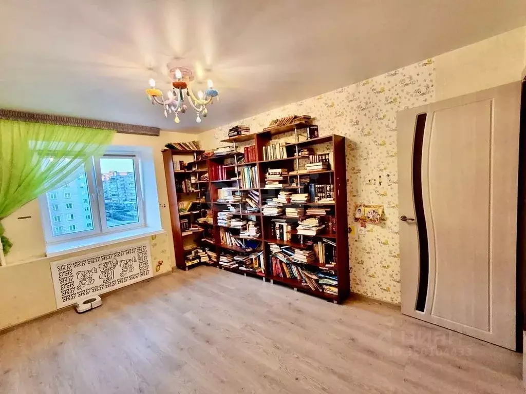 2-к кв. Кировская область, Киров ул. Сурикова, 37 (63.5 м) - Фото 1