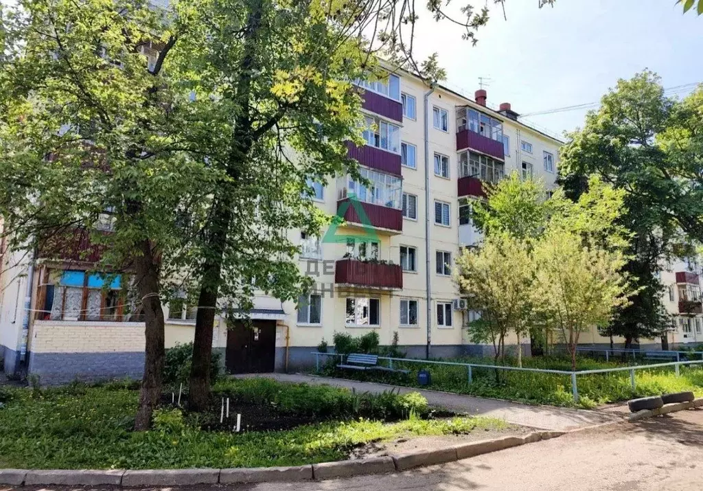 2-к кв. Башкортостан, Уфа ул. Братьев Кадомцевых, 10/1 (46.0 м) - Фото 0