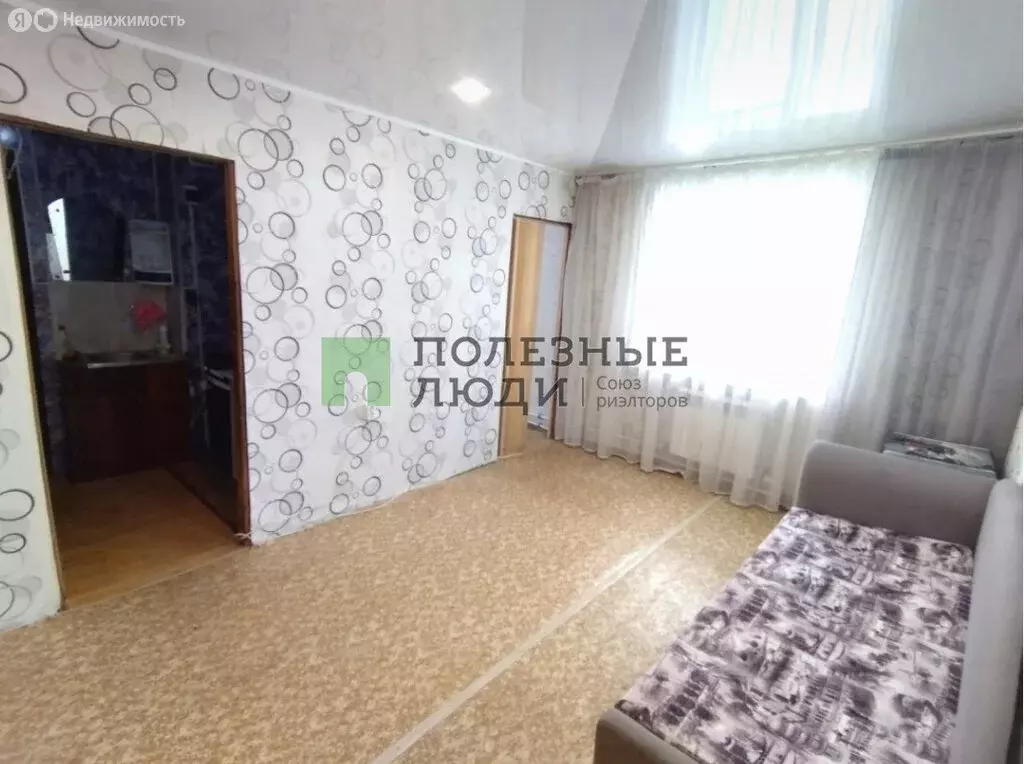 2-комнатная квартира: Зеленодольск, Паратская улица, 4/1 (25 м) - Фото 0