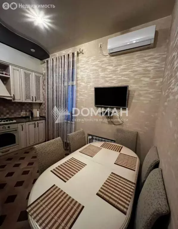 2-комнатная квартира: Новочеркасск, Украинская улица, 4 (60 м) - Фото 0