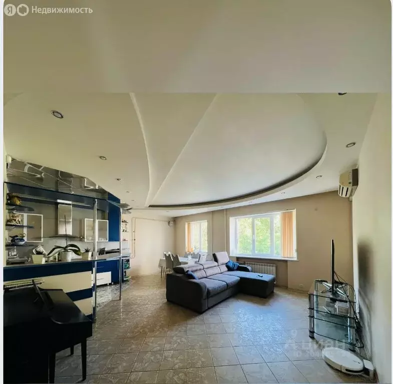 3-комнатная квартира: Аксай, улица Платова, 83 (115 м) - Фото 0