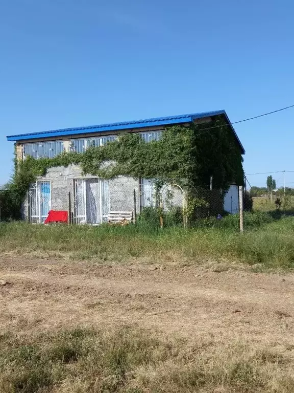 Дом в Крым, Раздольненский район, Чернышевское с/пос, с. Портовое ул. ... - Фото 1