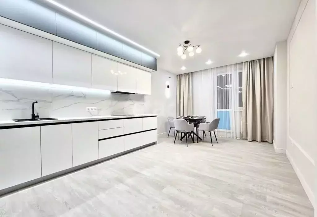 2-к кв. Татарстан, Казань ул. Адоратского, 1Б (85.0 м) - Фото 2